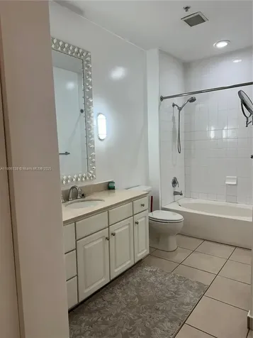 2001 Biscayne Boulevard Miami FL 33137
