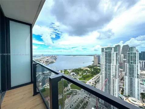 398 NE 5th Street Miami FL 33132