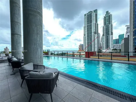 398 NE 5th Street Miami FL 33132