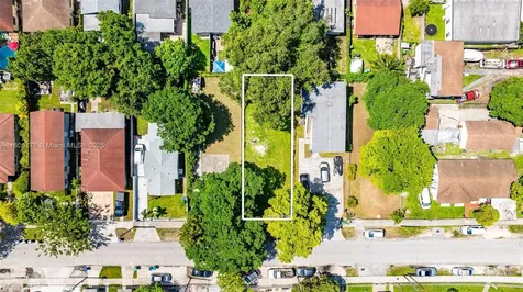 2133 NW 48th Street Miami FL 33142