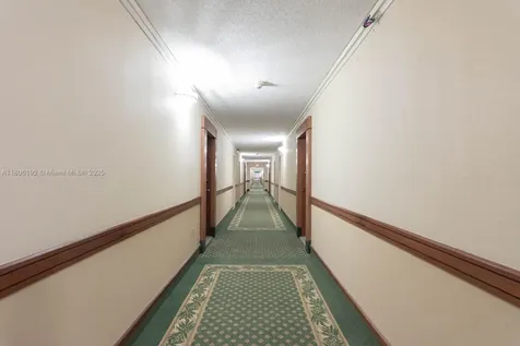 5555 Collins Avenue Miami Beach FL 33140