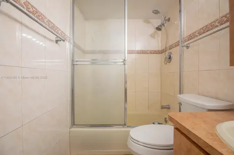 5555 Collins Avenue Miami Beach FL 33140