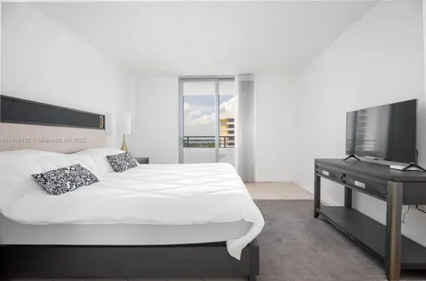5555 Collins Avenue Miami Beach FL 33140