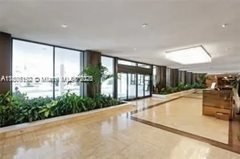5555 Collins Avenue Miami Beach FL 33140