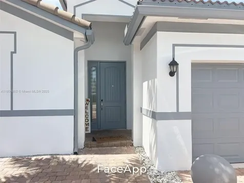 28010 SW 132nd Avenue Homestead FL 33033