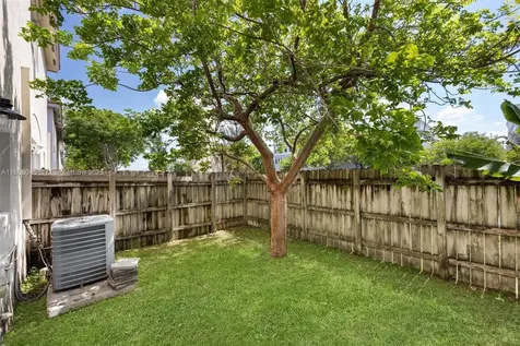 623 NE 21st Terrace Homestead FL 33033