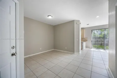 623 NE 21st Terrace Homestead FL 33033