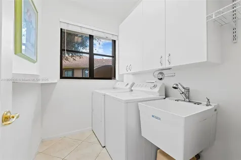 11034 Via San Remo Boynton Beach FL 33437