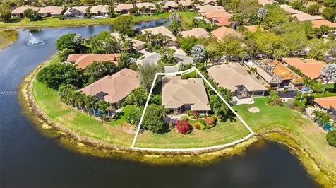 11034 Via San Remo Boynton Beach FL 33437