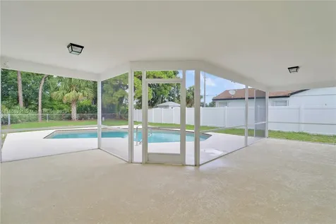 503 Oak Terrace Jupiter FL 33458