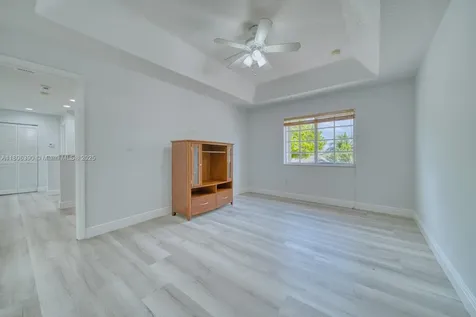 9018 SW 211th Lane Cutler Bay FL 33189