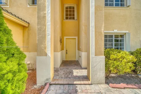 9018 SW 211th Lane Cutler Bay FL 33189