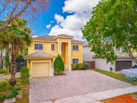 9018 SW 211th Lane Cutler Bay FL 33189