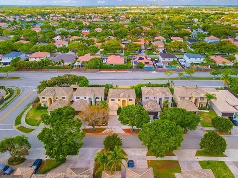 9018 SW 211th Lane Cutler Bay FL 33189