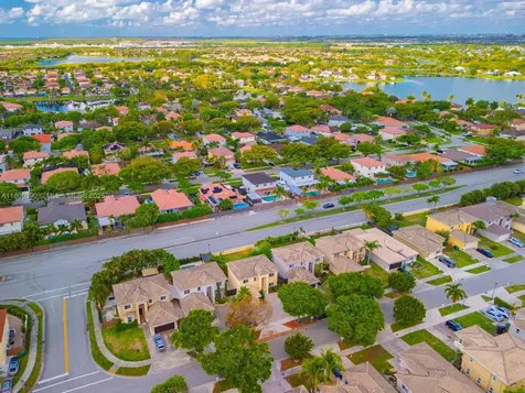 9018 SW 211th Lane Cutler Bay FL 33189