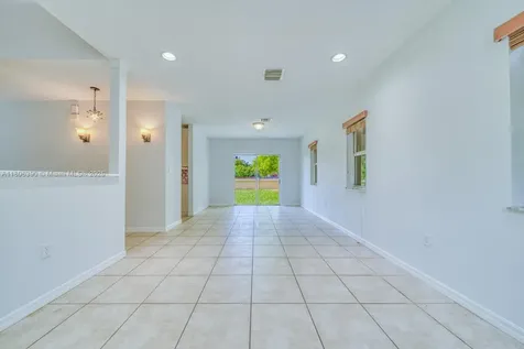 9018 SW 211th Lane Cutler Bay FL 33189