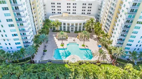 1745 E Hallandale Beach Boulevard Hallandale Beach FL 33009