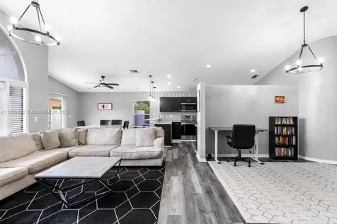 18311 NW 19th Street Pembroke Pines FL 33029