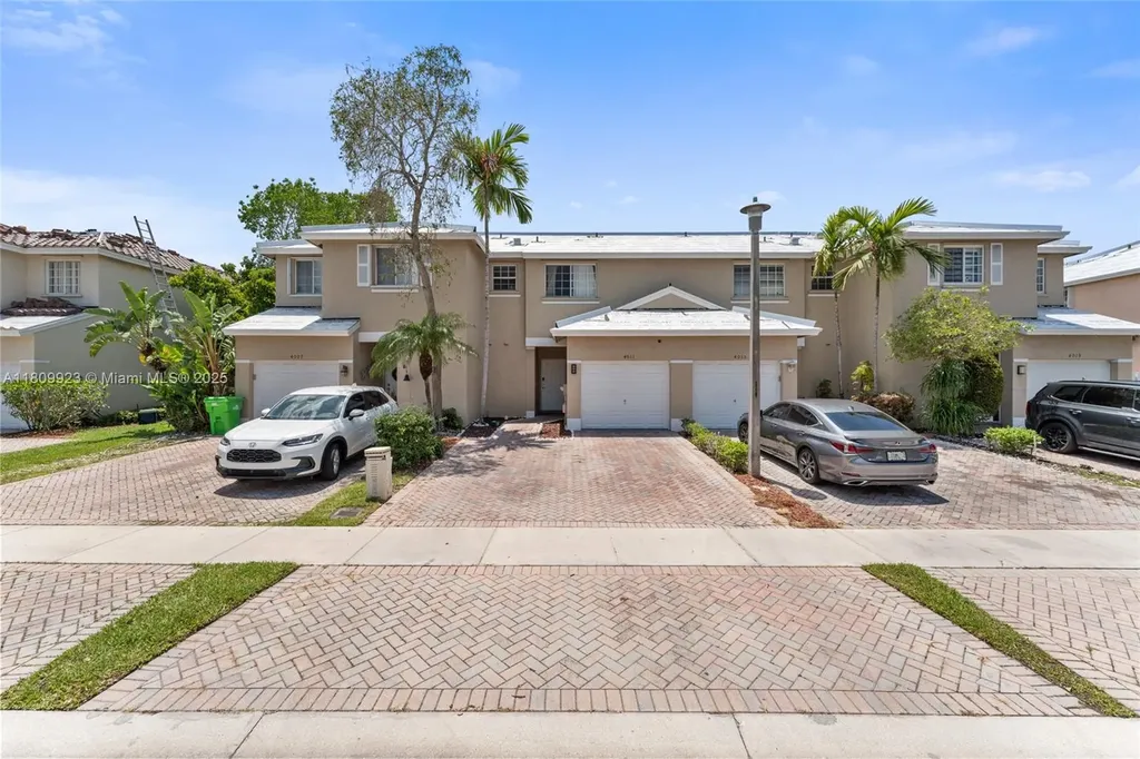 4011 NW 92nd Avenue Sunrise FL 33351
