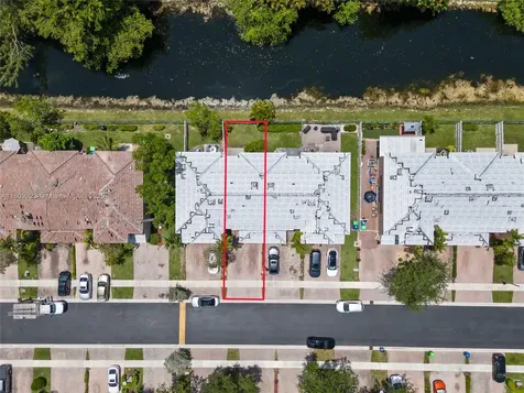 4011 NW 92nd Avenue Sunrise FL 33351