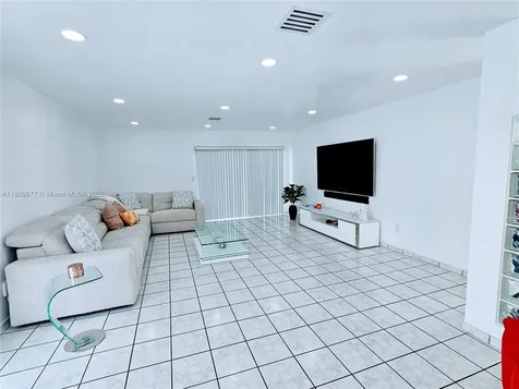 19115 Bel Aire Drive Cutler Bay FL 33157