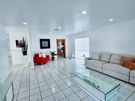 19115 Bel Aire Drive Cutler Bay FL 33157