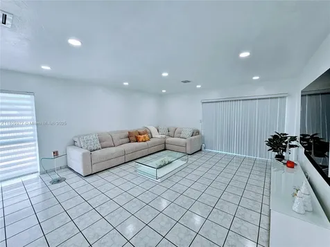 19115 Bel Aire Drive Cutler Bay FL 33157