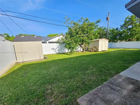 19115 Bel Aire Drive Cutler Bay FL 33157