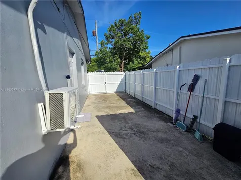 19115 Bel Aire Drive Cutler Bay FL 33157