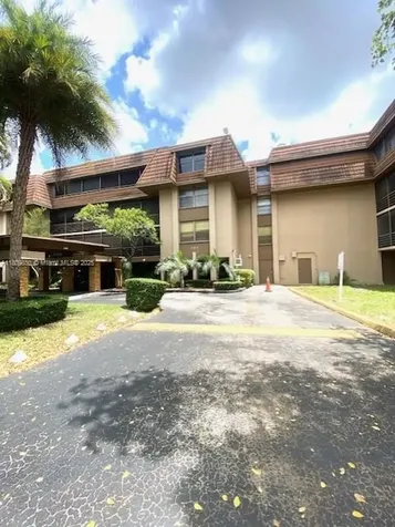 665 NE 195th Street Miami FL 33179