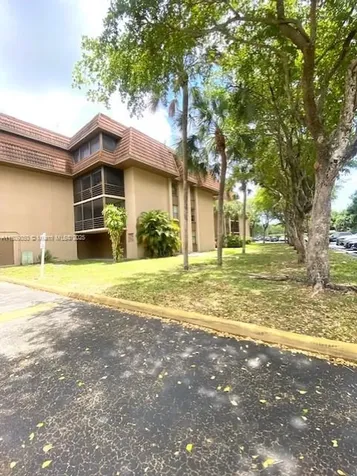 665 NE 195th Street Miami FL 33179