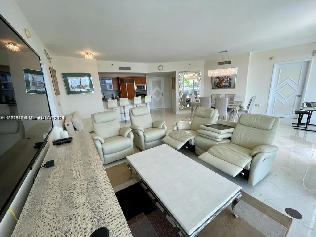 400 Alton Road Miami Beach FL 33139