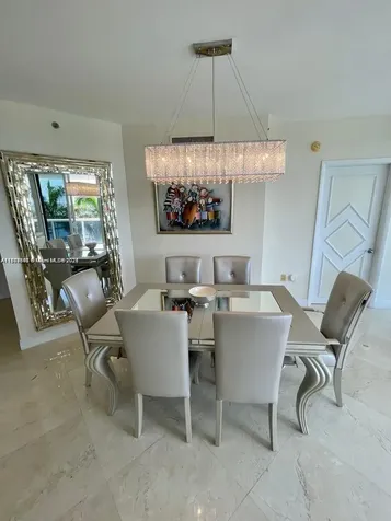 400 Alton Road Miami Beach FL 33139