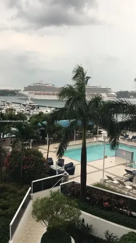 400 Alton Road Miami Beach FL 33139