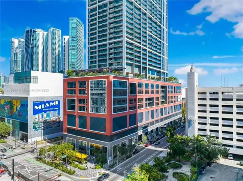 159 NE 6th Street Miami FL 33132