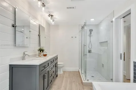 651 E Lake Dasha Drive Plantation FL 33324