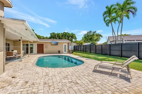 651 E Lake Dasha Drive Plantation FL 33324