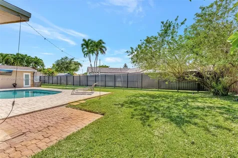 651 E Lake Dasha Drive Plantation FL 33324