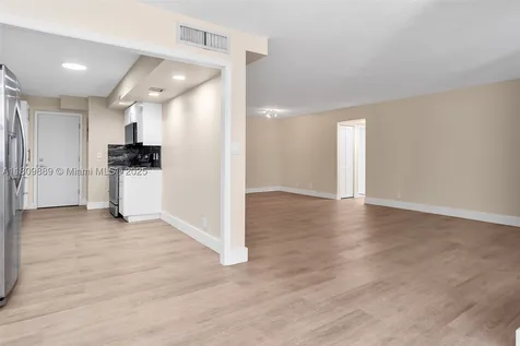 1904 S Ocean Drive Hallandale Beach FL 33009