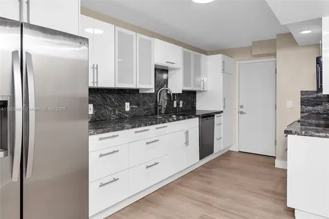 1904 S Ocean Drive Hallandale Beach FL 33009