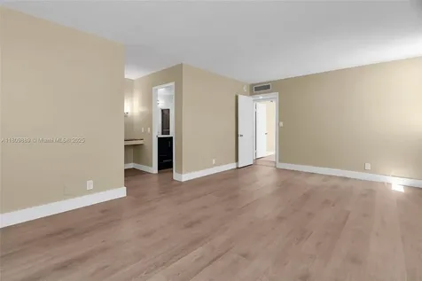 1904 S Ocean Drive Hallandale Beach FL 33009