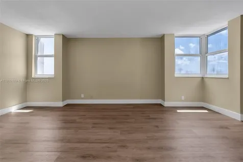 1904 S Ocean Drive Hallandale Beach FL 33009