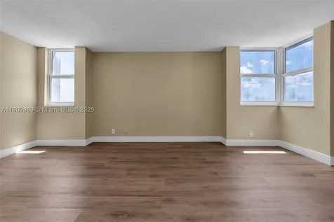 1904 S Ocean Drive Hallandale Beach FL 33009