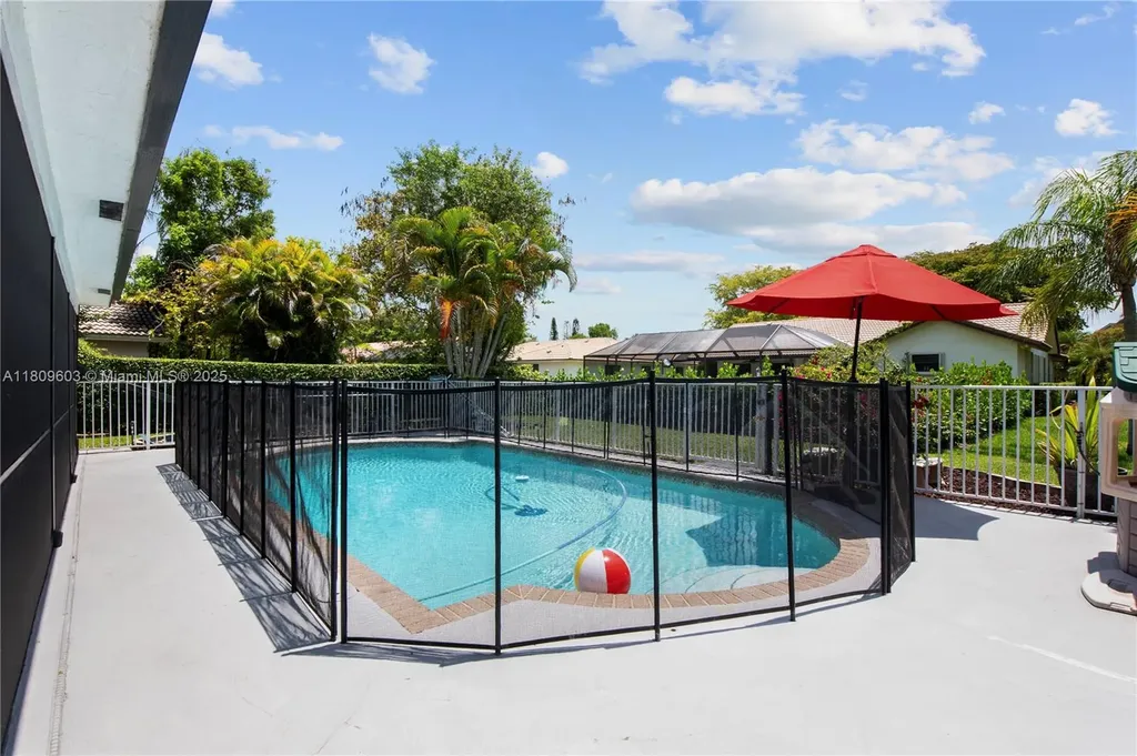 988 NW 110th Avenue Coral Springs FL 33071