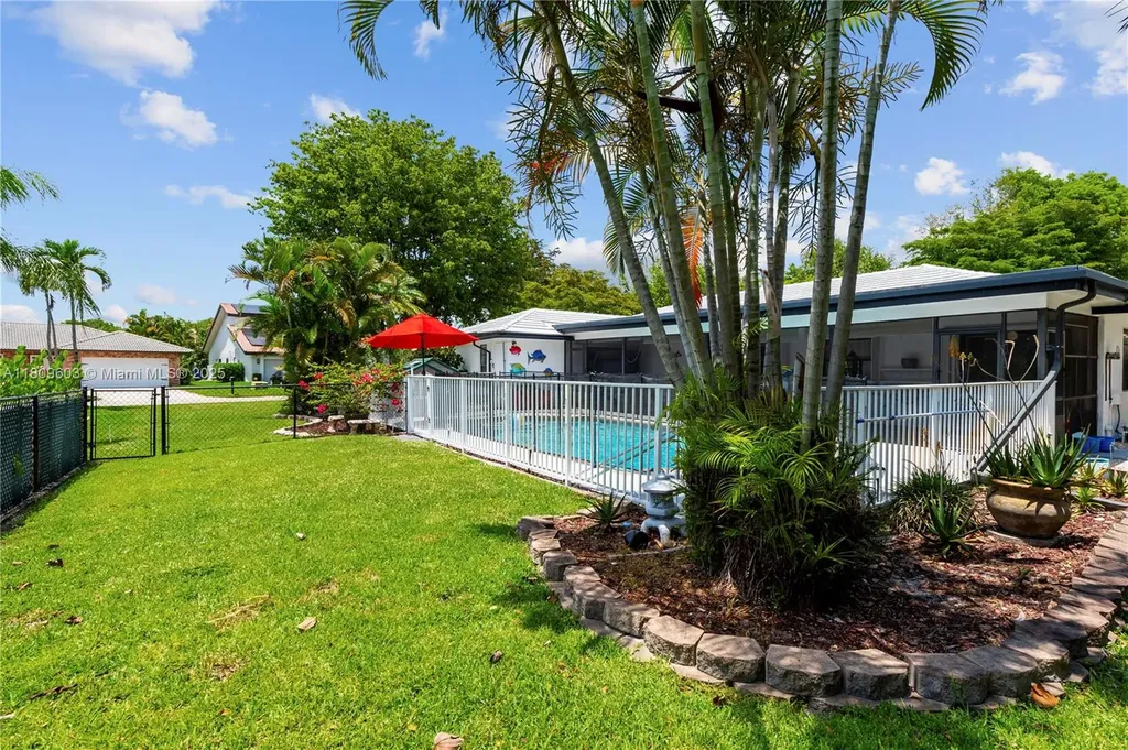 988 NW 110th Avenue Coral Springs FL 33071