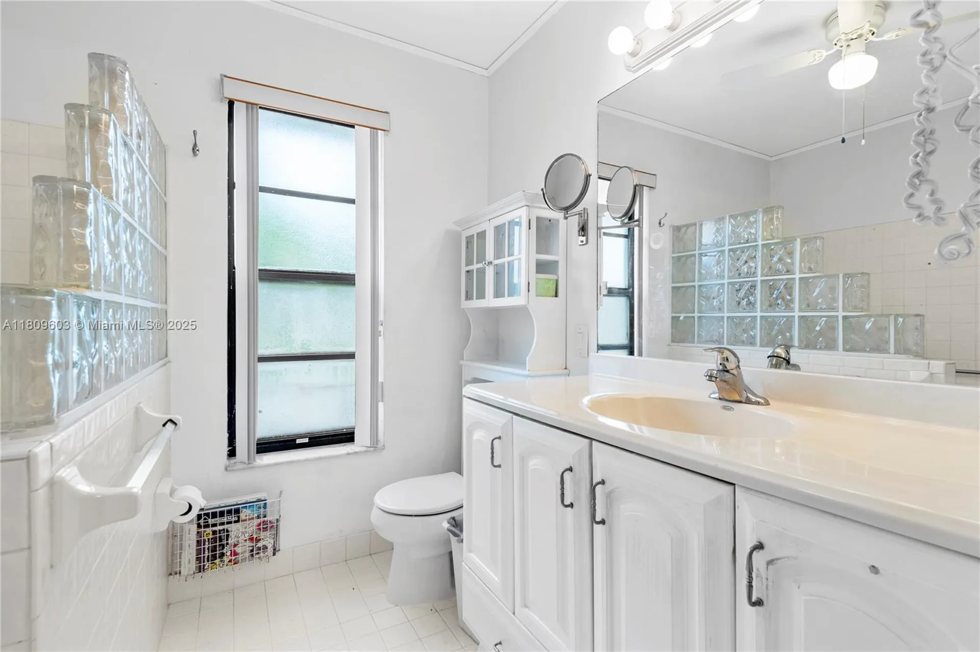 988 NW 110th Avenue Coral Springs FL 33071