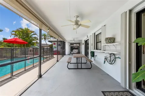 988 NW 110th Avenue Coral Springs FL 33071