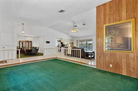 988 NW 110th Avenue Coral Springs FL 33071