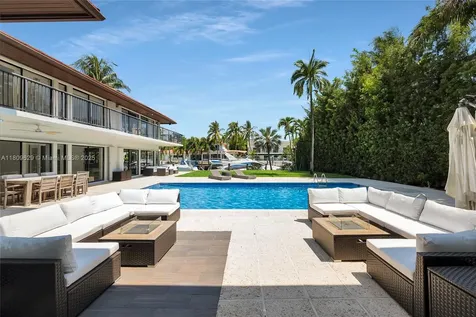 201 Knollwood Drive Key Biscayne FL 33149