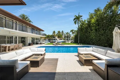 201 Knollwood Drive Key Biscayne FL 33149
